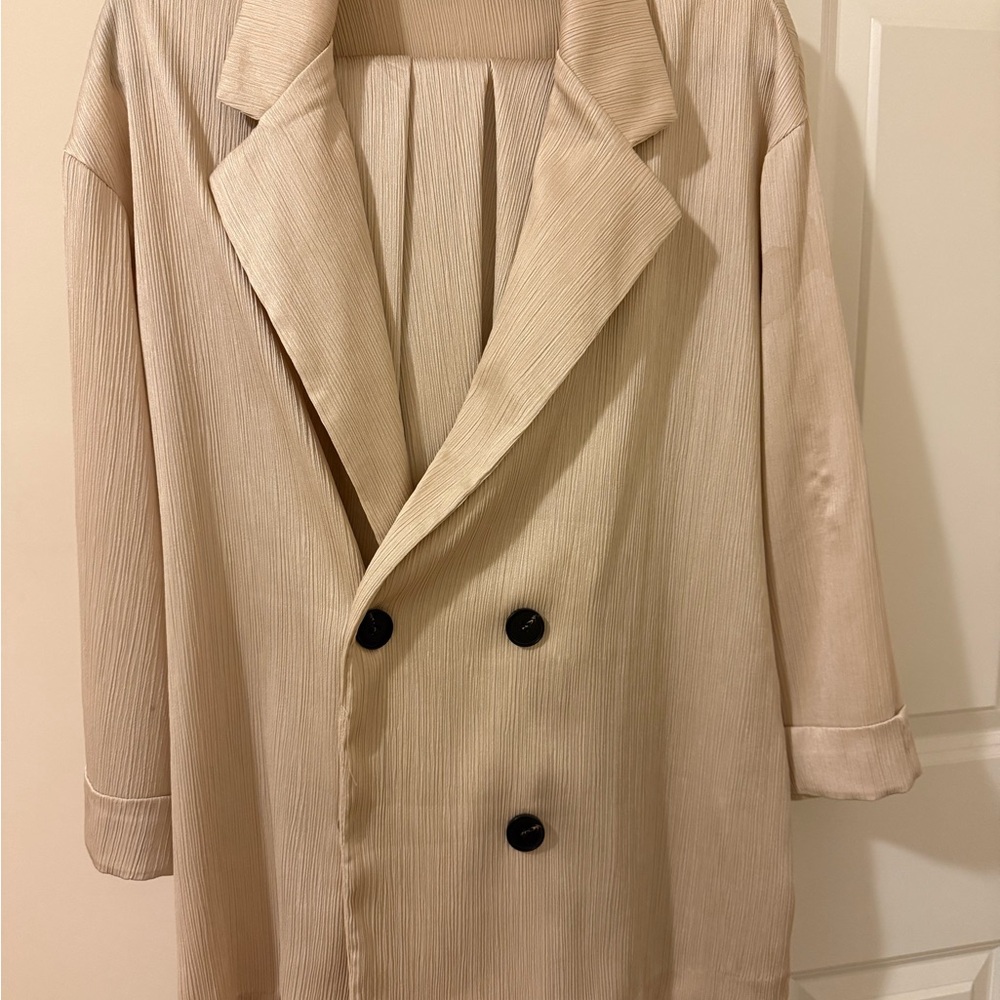 Elegant Cream Double-Breasted Women's Coat